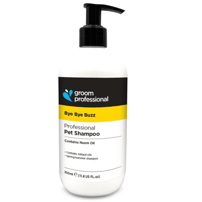 GROOM PROFESSIONAL Bye Bye Buzz Shampoo 350 ml | Sampon Profesional Concentrat (dilutie 10:1) cu Uleiuri Esentiale pentru Caini | Curatare Delicata, Confort Piele si Suport Anti-Insecte