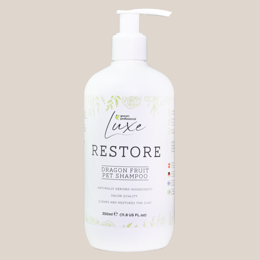 GROOM PROFESSIONAL Luxe Dragon Fruit Restore, 350 ml - Sampon Revitalizant, Concentrat 30:1, pentru Caini, cu Blana Deteriorata, cu Fructul Dragonului si Saruri de la Marea Moarta