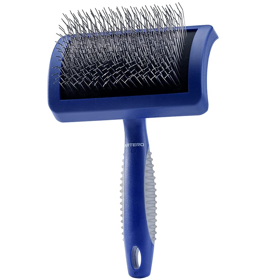 ARTERO Perie Slicker Profesionala, Pini Inoxidabili Extra Lungi, Pentru Blana Deasa si Groasa, 10x7cm