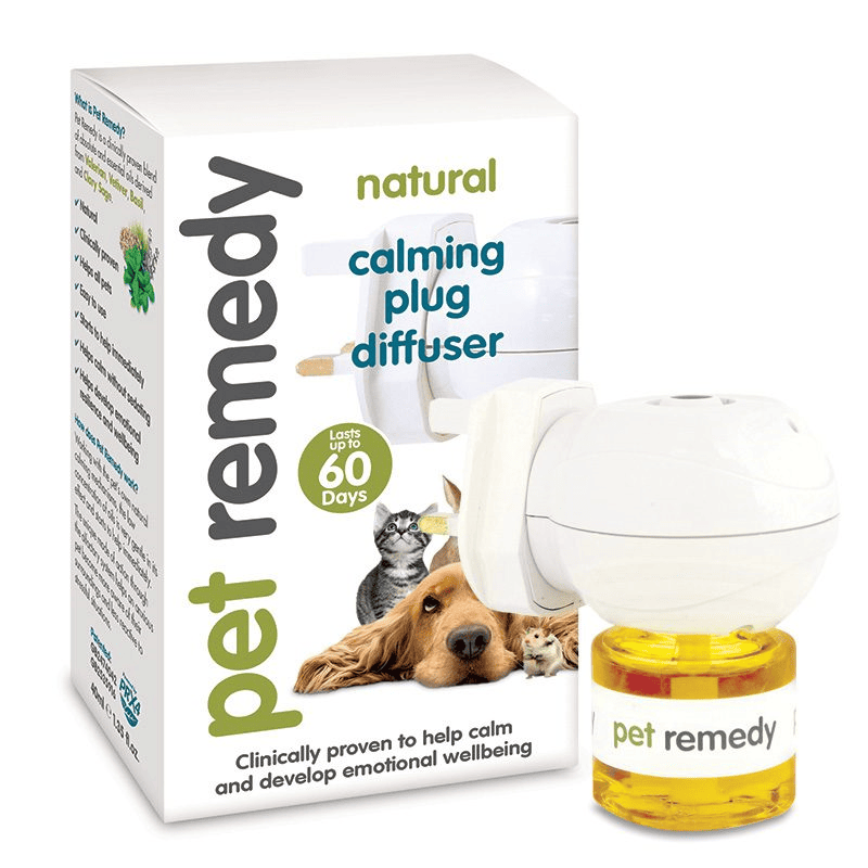 PET REMEDY Calming Plug-in Diffuser + 40ml | Vaporizator Profesional cu Rezerva | Natural Antistres cu Eliberare Continua si Efect Calmant pentru Caini, Pisici si Alte Animale