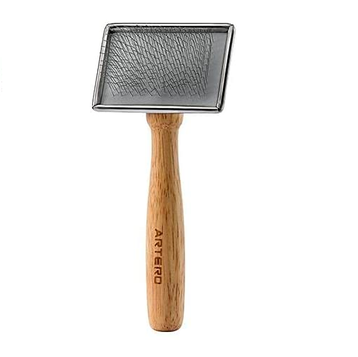 ARTERO Perie Slicker Profesionala Extra Mica XS, Maner Lemn, 6x4.5cm